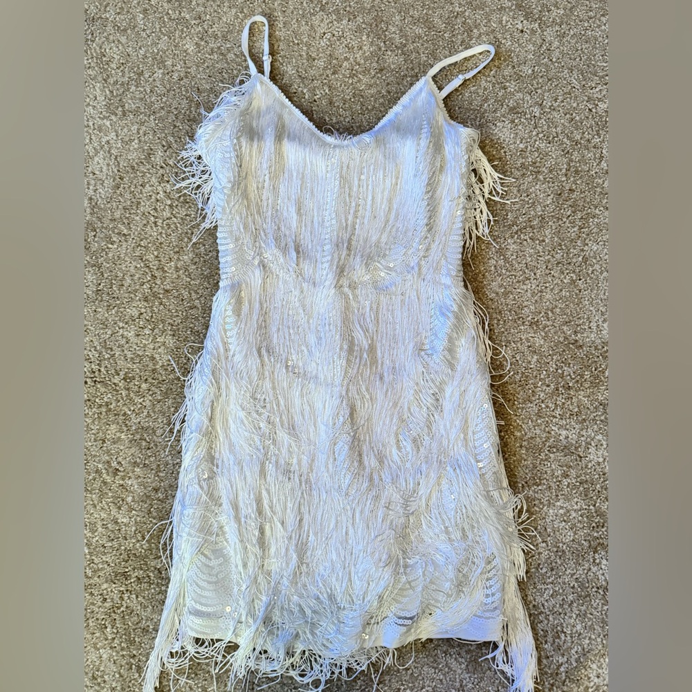 Lulus Get in the groove sequin fringe bodycon dress -white